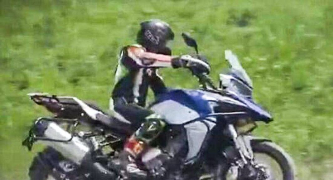 007beb71-benelli-trk-800-01-1068x580-1-1